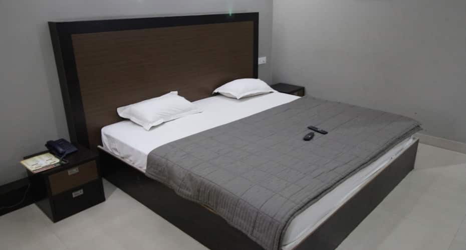 Sky Wood Inn & Suites, Bangalore 3